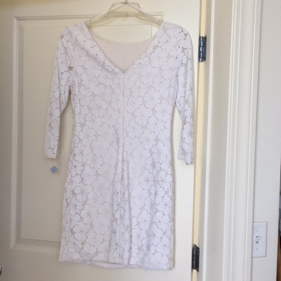 White lace Diane von Furstenberg dress. Size 8. - Picture 2 of 4